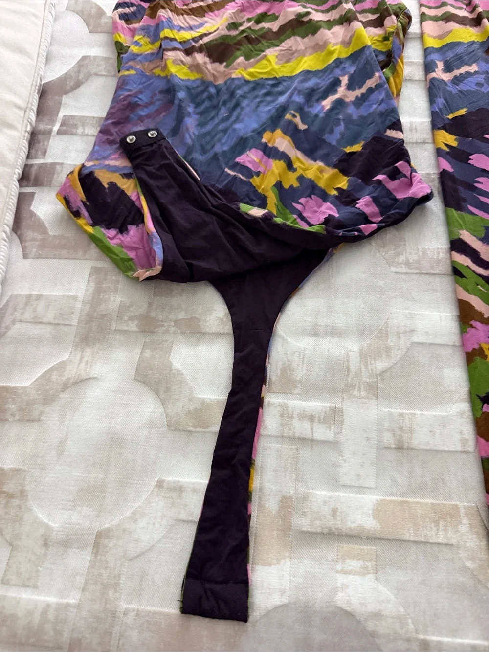 naked wardrobe Multicolor Abstract Print Leggings & Bodysuit Set